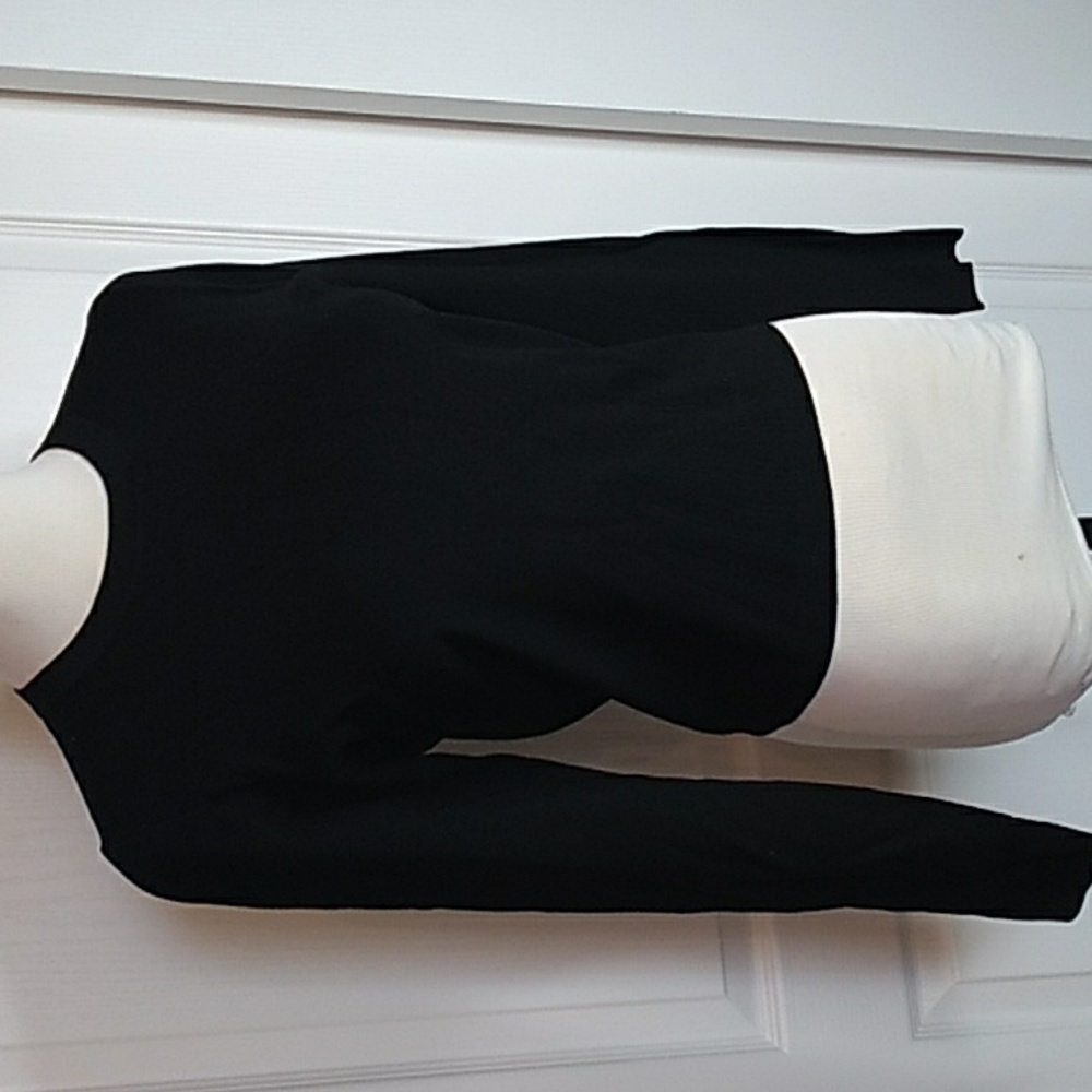 BLACK FITTED TOP KNIT LONG SLEEVE CREW NECK SMALL WOMENS SMALL